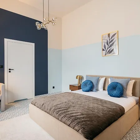 Moonlight Ii - Loftaffair *